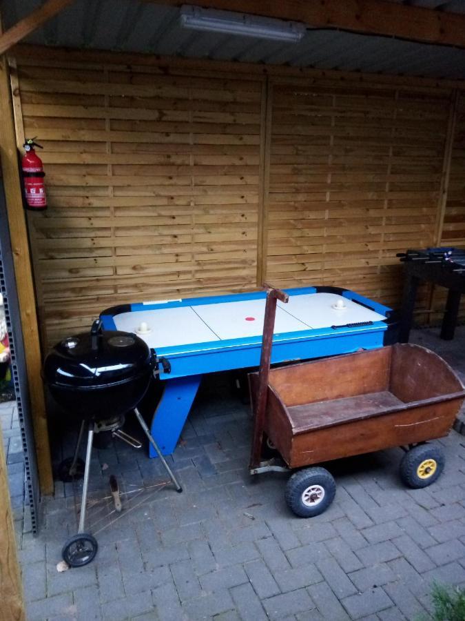 Urlaub Machen Direkt Am Irland Das Kinderparadies In Twisteden Im Grossen Garten Bei Privatleute Fur Maximal Sechs Personen Kevelaer Bagian luar foto